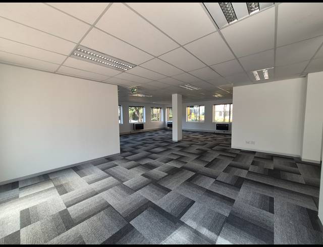 321M² OFFICE TO LET IN SANDTON CENTRAL